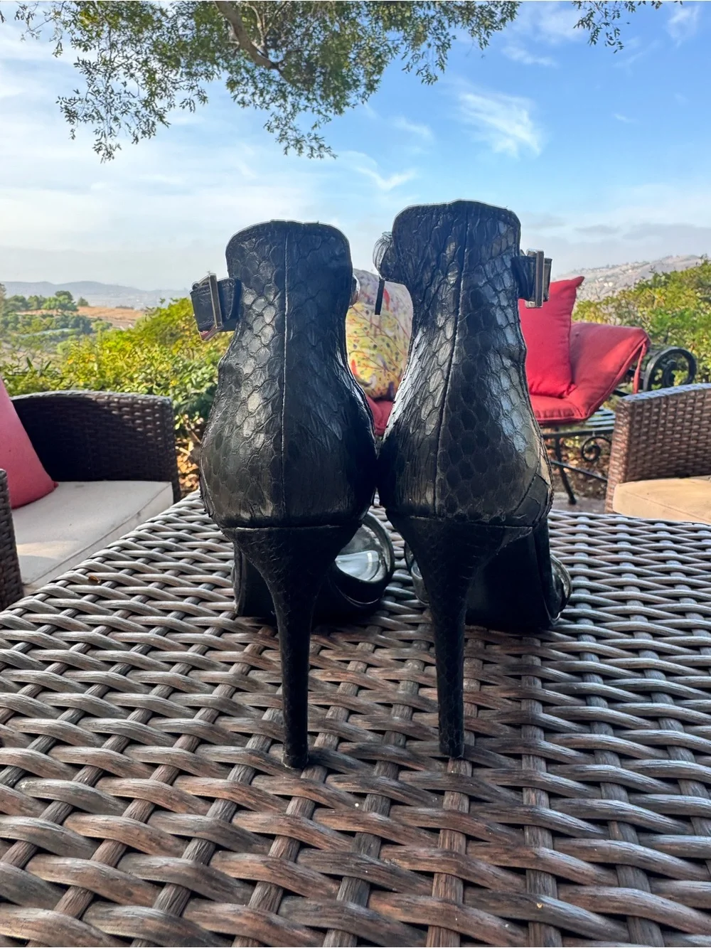 Kenneth Cole New York Black Leather Ankle Strap Heels Size 9